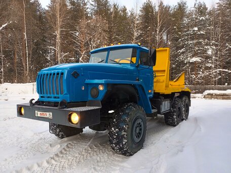 2009 Урал 583100, синий, 1800000 рублей, вид 1