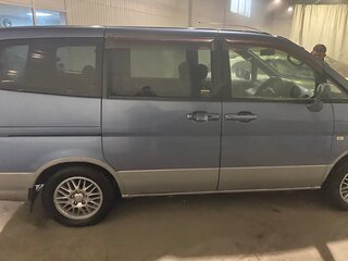 2001 Nissan Serena II (C24), синий, 585000 рублей, вид 2