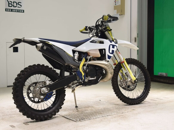 2021 Husqvarna TE 250, белый, 800000 рублей - вид 4