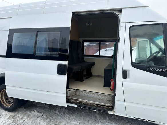 2011 Ford Transit, белый, 1175000 рублей - вид 3