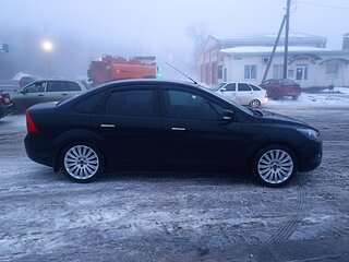 2010 Ford Focus II Рестайлинг, чёрный, 770000 рублей, вид 2