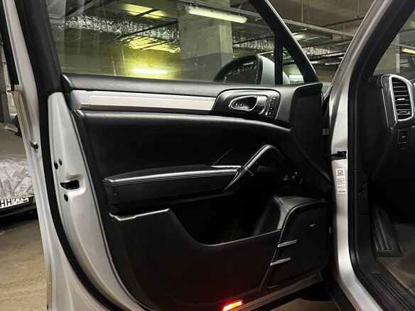 2013 Porsche Cayenne Diesel II (958), серый, 3500000 рублей - вид 21