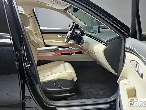 2022 Genesis GV70 I, чёрный, 7539386 рублей - вид 7