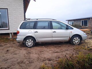 1996 Volkswagen Sharan I, серебристый, 150000 рублей, вид 2