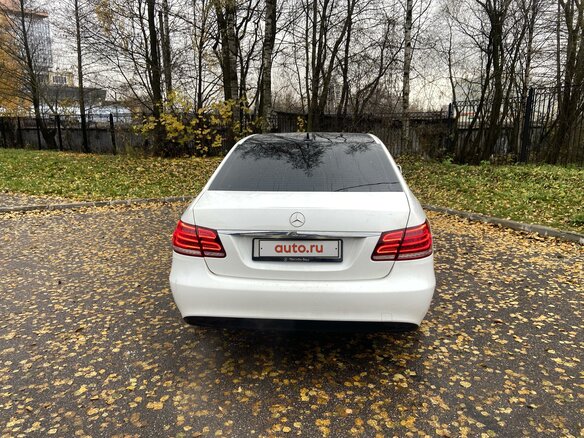 2014 Mercedes-Benz E-Класс 200 IV (W212, S212, C207) Рестайлинг, белый, 1500000 рублей - вид 3