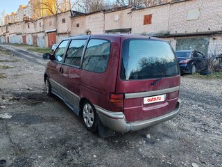 2000 Nissan Serena I (C23), красный, 200000 рублей, вид 4