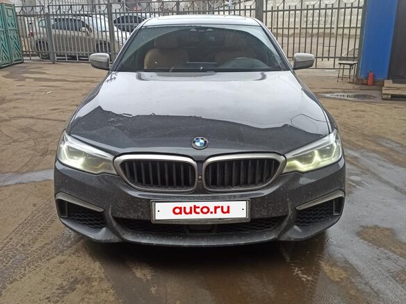 2017 BMW 5 серии M550i xDrive VII (G30/G31/G38), серый