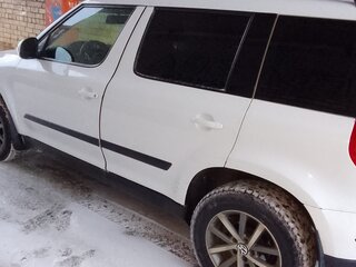 2016 Skoda Yeti I Рестайлинг, белый, 1150000 рублей, вид 3