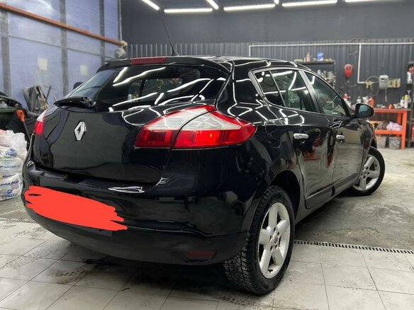 2010 Renault Megane III, чёрный, 680000 рублей - вид 2