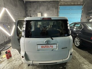 2008 Toyota Sienta I Рестайлинг 1, белый, 680000 рублей, вид 4