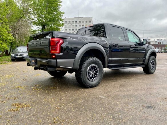 2020 Ford F-150 Raptor XIII Рестайлинг, чёрный, 9400000 рублей - вид 5