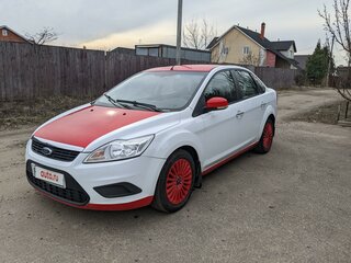 2010 Ford Focus II Рестайлинг, белый, 549000 рублей, вид 1