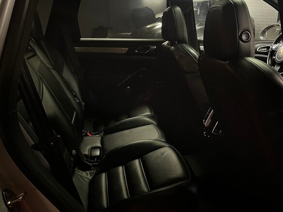 2013 Porsche Cayenne Diesel II (958), серый, 3500000 рублей - вид 20