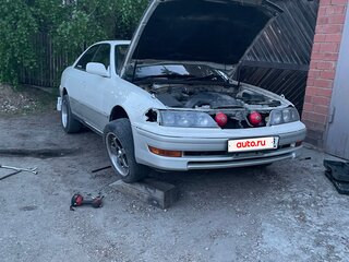 1998 Toyota Mark II VIII (X100), белый, 750000 рублей, вид 3