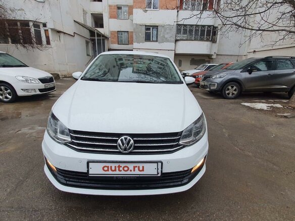 2019 Volkswagen Polo V Рестайлинг, белый, 1570000 рублей - вид 1
