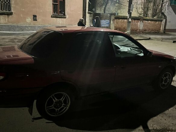 1994 Kia Sephia I, красный, 220000 рублей - вид 5