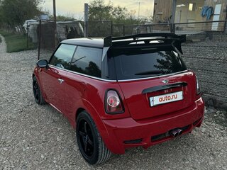 2013 Mini Hatch Cooper II (R56) Рестайлинг, красный, 1399000 рублей, вид 5