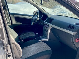 2010 Opel Astra H Рестайлинг, серый, 490000 рублей, вид 2