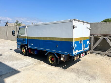 2001 Isuzu Elf (N-series), синий, 1280000 рублей, вид 4