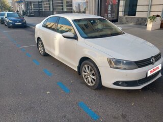 2012 Volkswagen Jetta VI, белый, 850000 рублей, вид 2