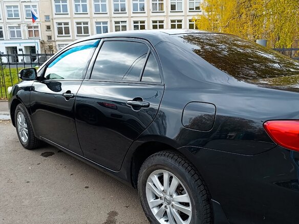 2012 Toyota Corolla X (E140, E150) Рестайлинг, чёрный, 990000 рублей - вид 3