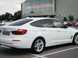 2019 BMW 3 серии Gran Turismo 320d xDrive VI (F3x) Рестайлинг, белый, 3800000 рублей, вид 3