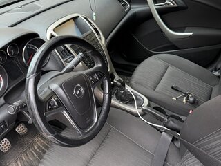 2011 Opel Astra J, белый, 550000 рублей, вид 4
