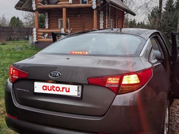 2012 Kia Optima III, коричневый, 1100000 рублей - вид 4
