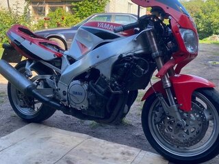 Yamaha YZF750