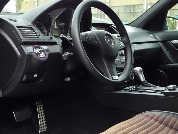 2010 Mercedes-Benz C-Класс 180 BlueEFFICIENCY III (W204), серый, 1150000 рублей - вид 16