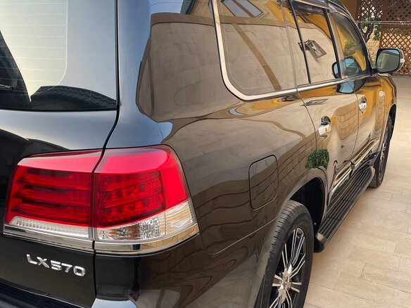 2015 Lexus LX 570 III Рестайлинг, чёрный, 5500000 рублей - вид 2