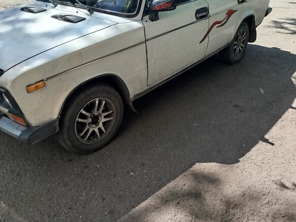 1999 Lada (ВАЗ) 2106, белый, 145000 рублей - вид 4