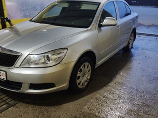 2011 Skoda Octavia II (A5) Рестайлинг, серебристый, 850000 рублей, вид 1
