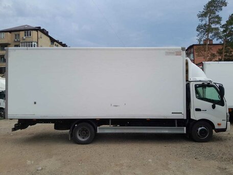 2020 Hino Series 300 (Dutro), белый, 3900000 рублей, вид 2