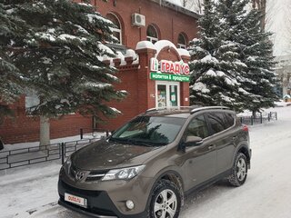 2015 Toyota RAV4 IV (XA40), коричневый, 2300000 рублей, вид 1