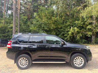 2016 Toyota Land Cruiser Prado 6-speed 150 Series Рестайлинг 1, чёрный, 4300000 рублей, вид 5