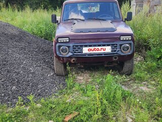 1997 Lada (ВАЗ) 2121 (4x4) I Рестайлинг, красный, 220000 рублей, вид 1