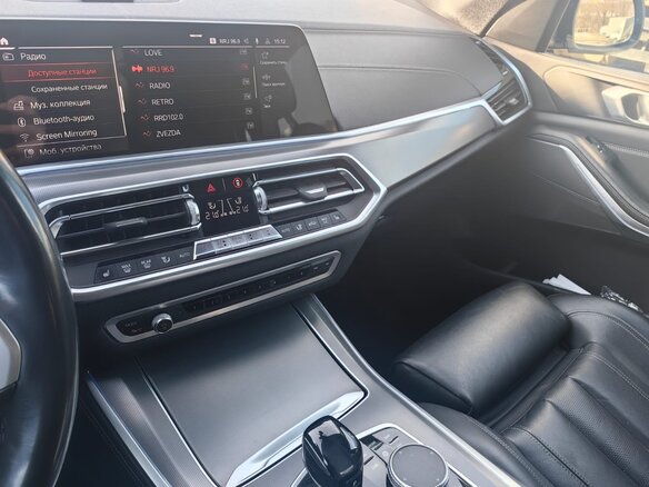 2019 BMW X5 30d IV (G05/G18), белый, 6600000 рублей - вид 17