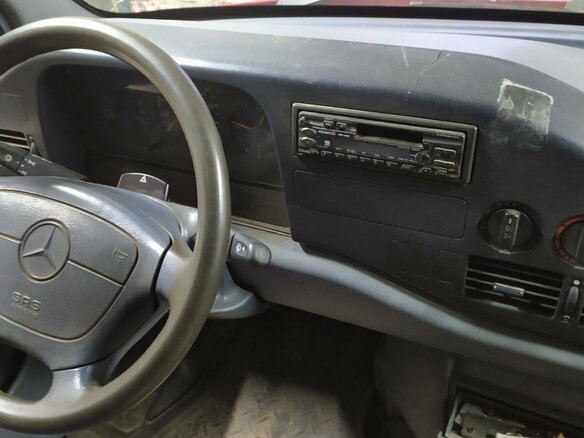 1999 Mercedes-Benz Sprinter, пурпурный, 350000 рублей - вид 5