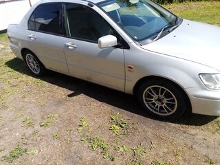 2000 Mitsubishi Lancer Cedia IX, серебристый, 162000 рублей, вид 2