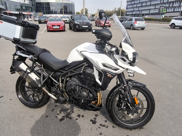 2016 Triumph Tiger 1200, белый, 1230000 рублей