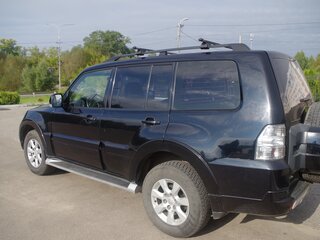 2011 Mitsubishi Pajero IV Рестайлинг 1, чёрный, 1800000 рублей, вид 3