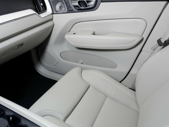 2026 Volvo XC60 II Рестайлинг 2, коричневый, 8300000 рублей - вид 17