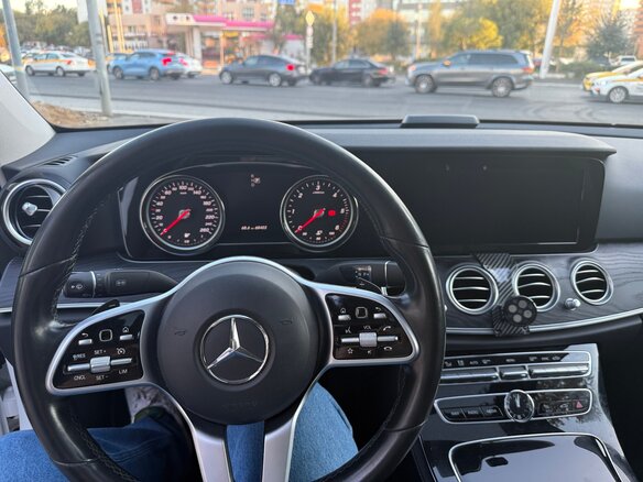 2020 Mercedes-Benz E-Класс 220 d V (W213, S213, C238), белый, 3000000 рублей - вид 8