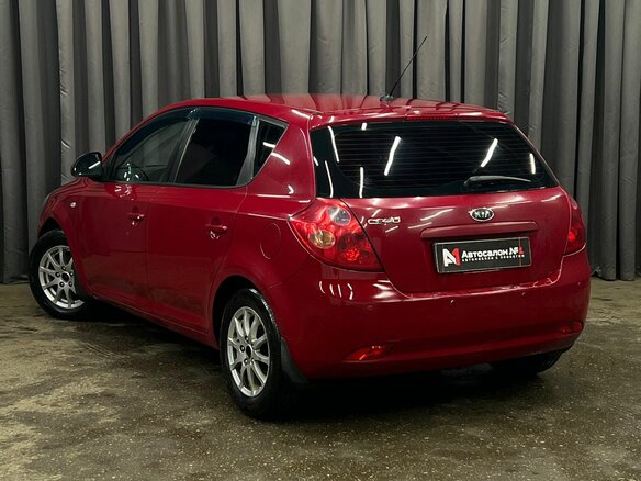 2008 Kia Ceed I, красный - вид 3