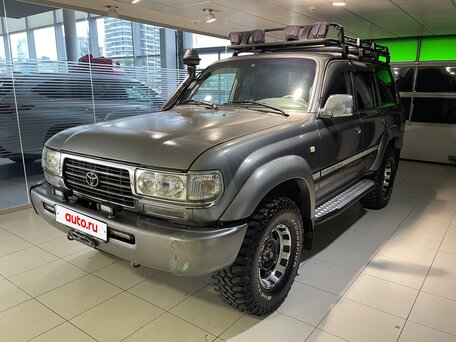 1995 Toyota Land Cruiser 80 Series Рестайлинг, серый, 2100000 рублей, вид 3
