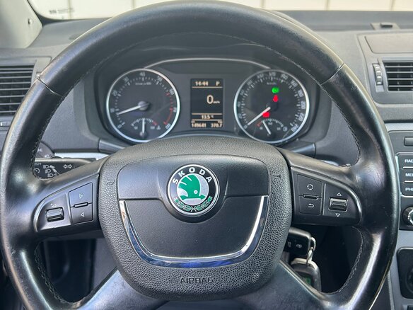 2010 Skoda Octavia II (A5) Рестайлинг, серый, 870000 рублей - вид 26