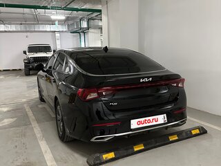 2022 Kia K5 III, чёрный, 2650000 рублей, вид 5