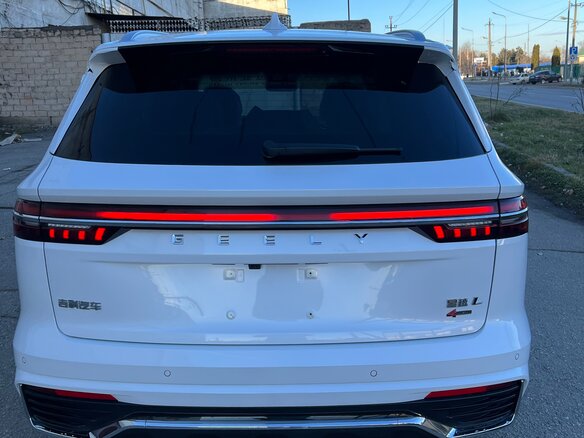2023 Geely Monjaro I, белый, 3650000 рублей - вид 6