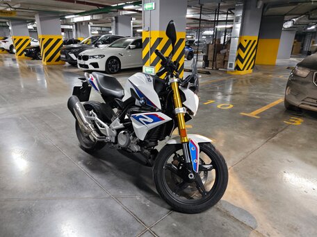 2017 BMW G 310 R, белый, 460000 рублей, вид 4